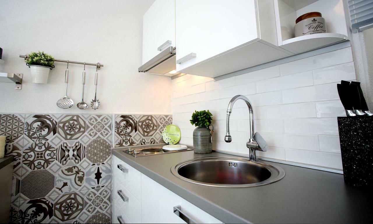 פרימוסטן Charming Seaside Apartment מראה חיצוני תמונה